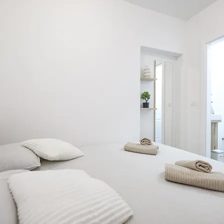 Apartmán With Parking Space - 23478 Zadar