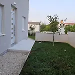 With Parking Space - 23478 Apartman