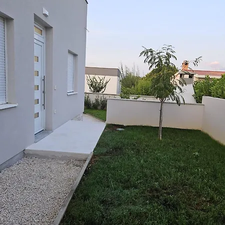 With Parking Space - 23478 Appartement